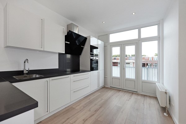 Medium property photo - Haringstraat 29E, 2586 XV Den Haag